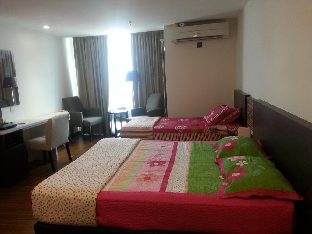 קוטה בארו Best Studio Guest House חדר תמונה